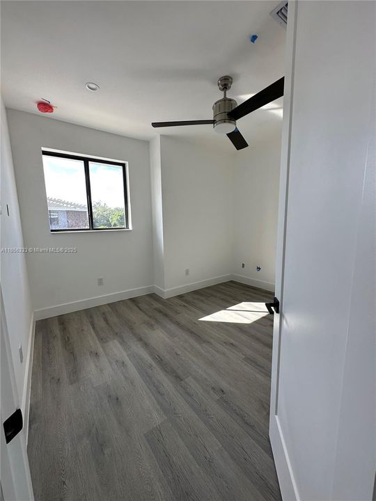 Active With Contract: $4,500 (4 beds, 2 baths, 2012 Square Feet)