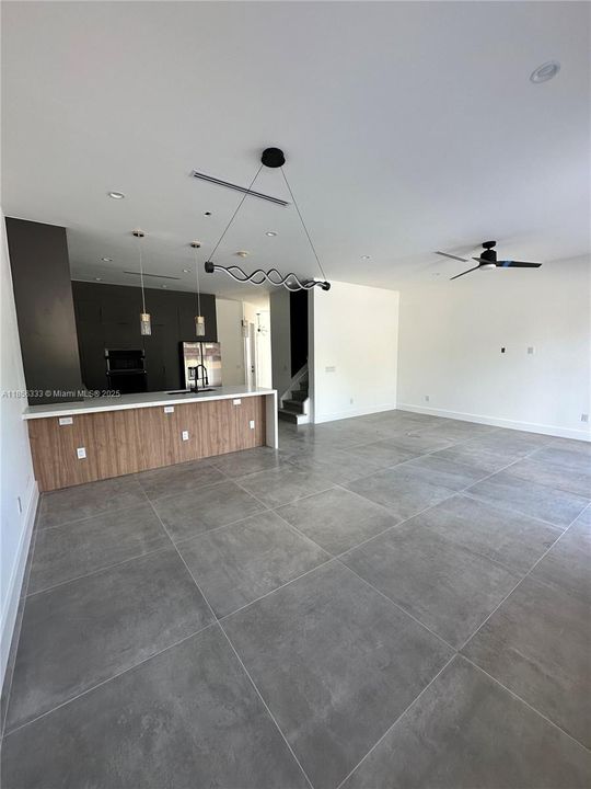 Active With Contract: $4,500 (4 beds, 2 baths, 2012 Square Feet)