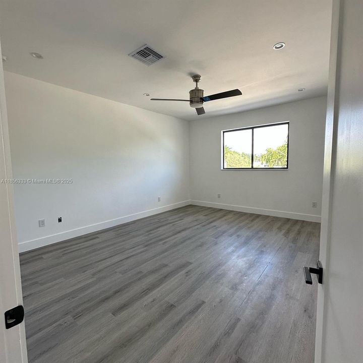 Active With Contract: $4,500 (4 beds, 2 baths, 2012 Square Feet)