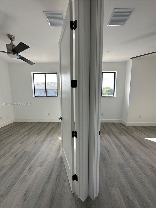 Active With Contract: $4,500 (4 beds, 2 baths, 2012 Square Feet)