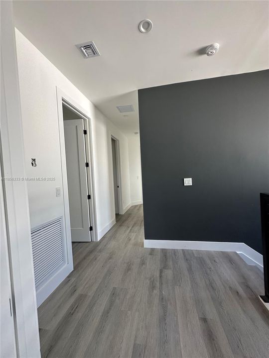 Active With Contract: $4,500 (4 beds, 2 baths, 2012 Square Feet)