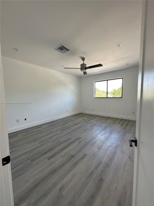 Active With Contract: $4,500 (4 beds, 2 baths, 2012 Square Feet)