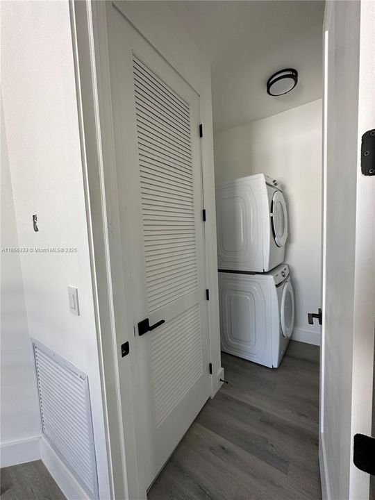 Active With Contract: $4,500 (4 beds, 2 baths, 2012 Square Feet)