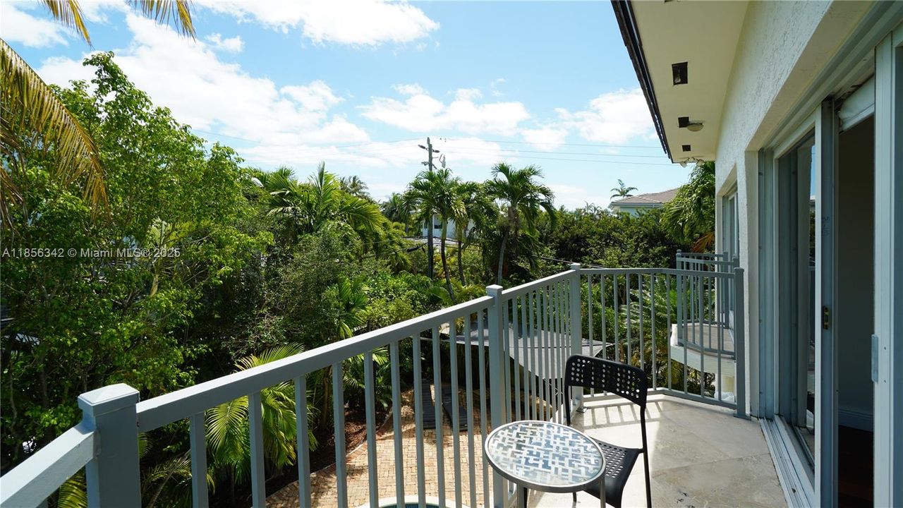 For Sale: $3,895,000 (4 beds, 3 baths, 3403 Square Feet)