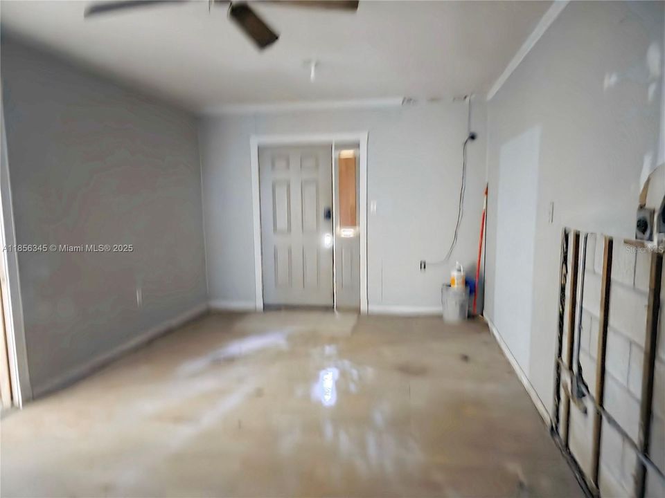 待售: $229,900 (2 贝兹, 1 浴室, 1280 平方英尺)