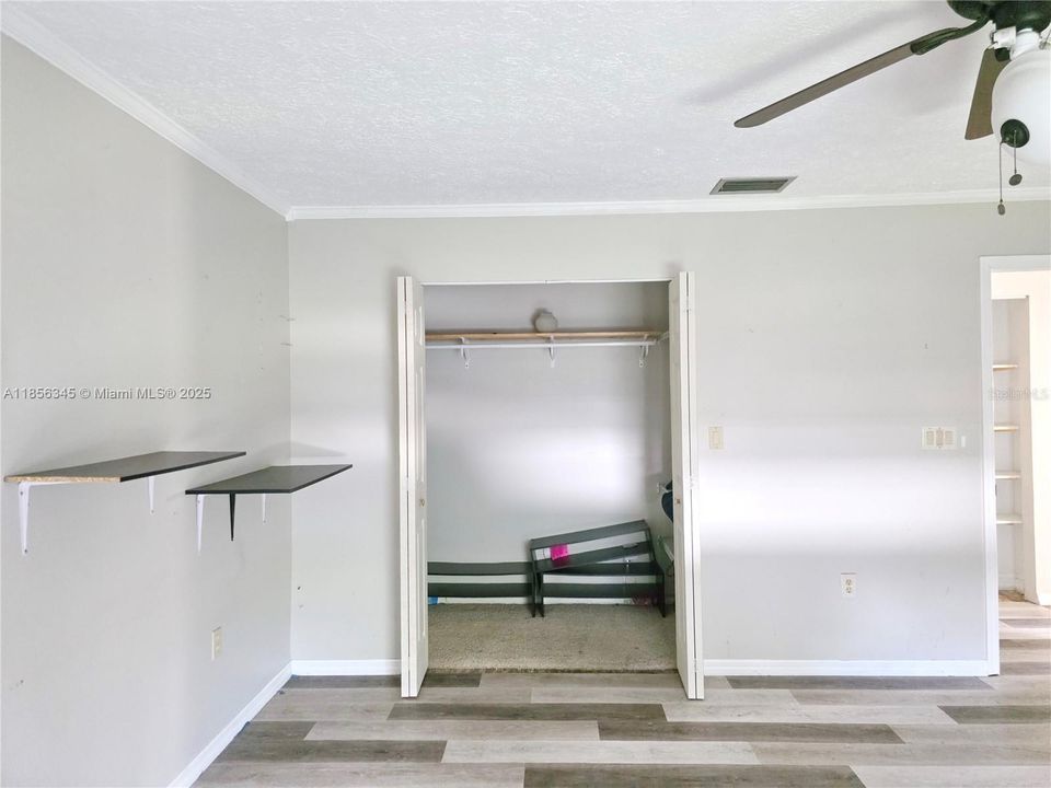 待售: $229,900 (2 贝兹, 1 浴室, 1280 平方英尺)