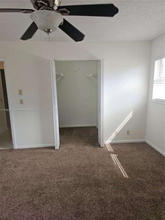 Recientemente alquilado: $1,900 (2 camas, 2 baños, 1029 Pies cuadrados)