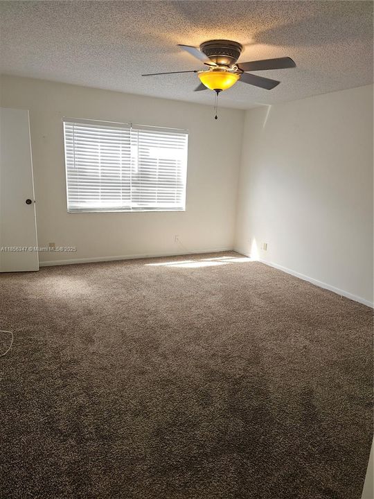 Recientemente alquilado: $1,900 (2 camas, 2 baños, 1029 Pies cuadrados)