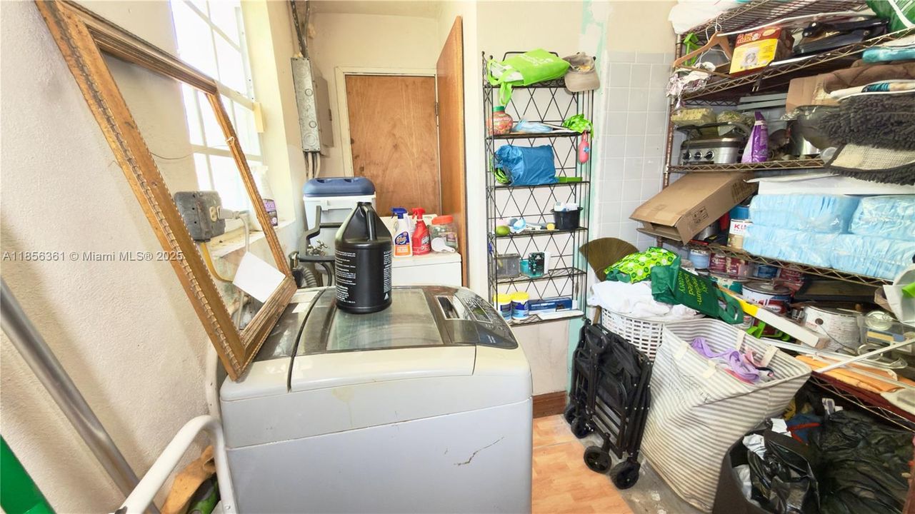 Recently Sold: $495,000 (3 beds, 2 baths, 1280 Square Feet)