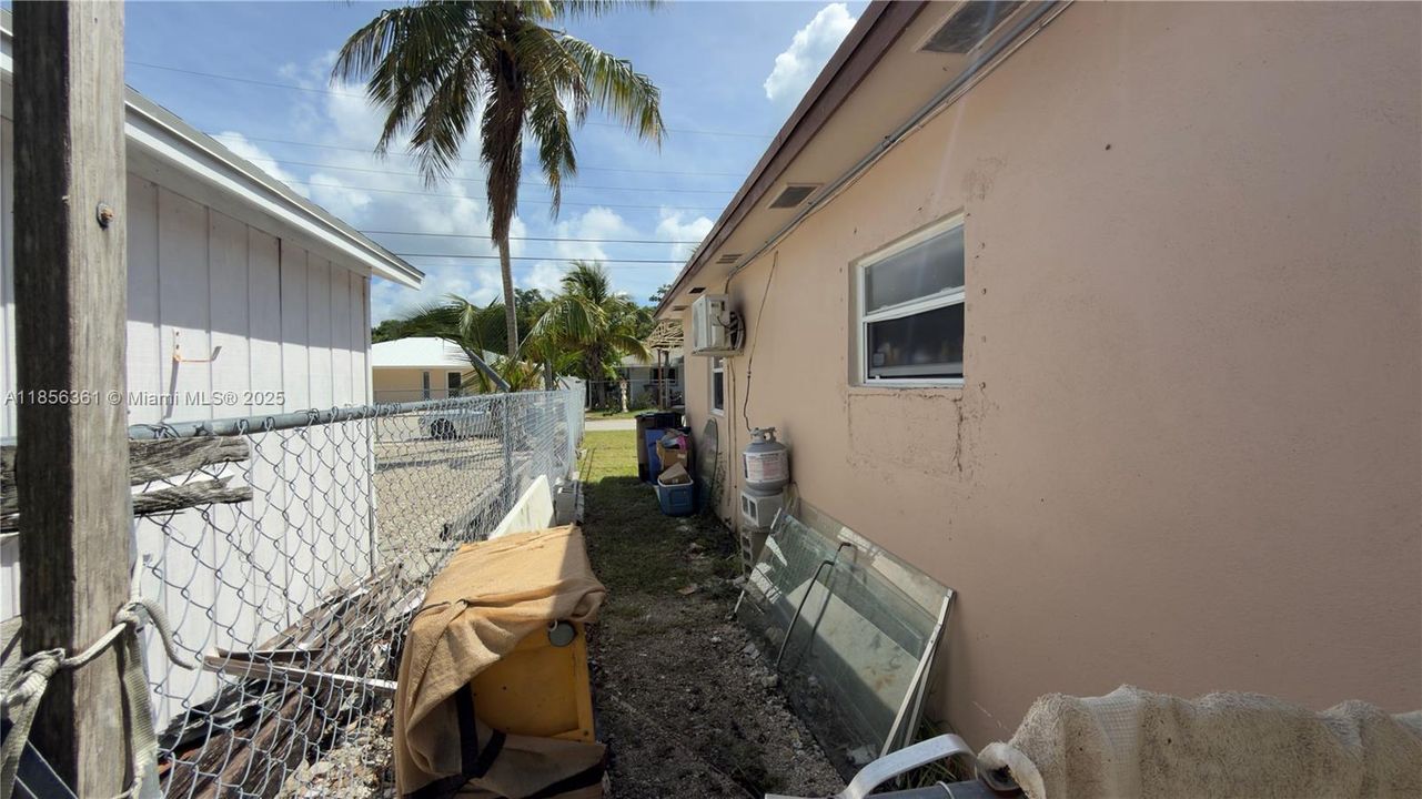 Recently Sold: $495,000 (3 beds, 2 baths, 1280 Square Feet)