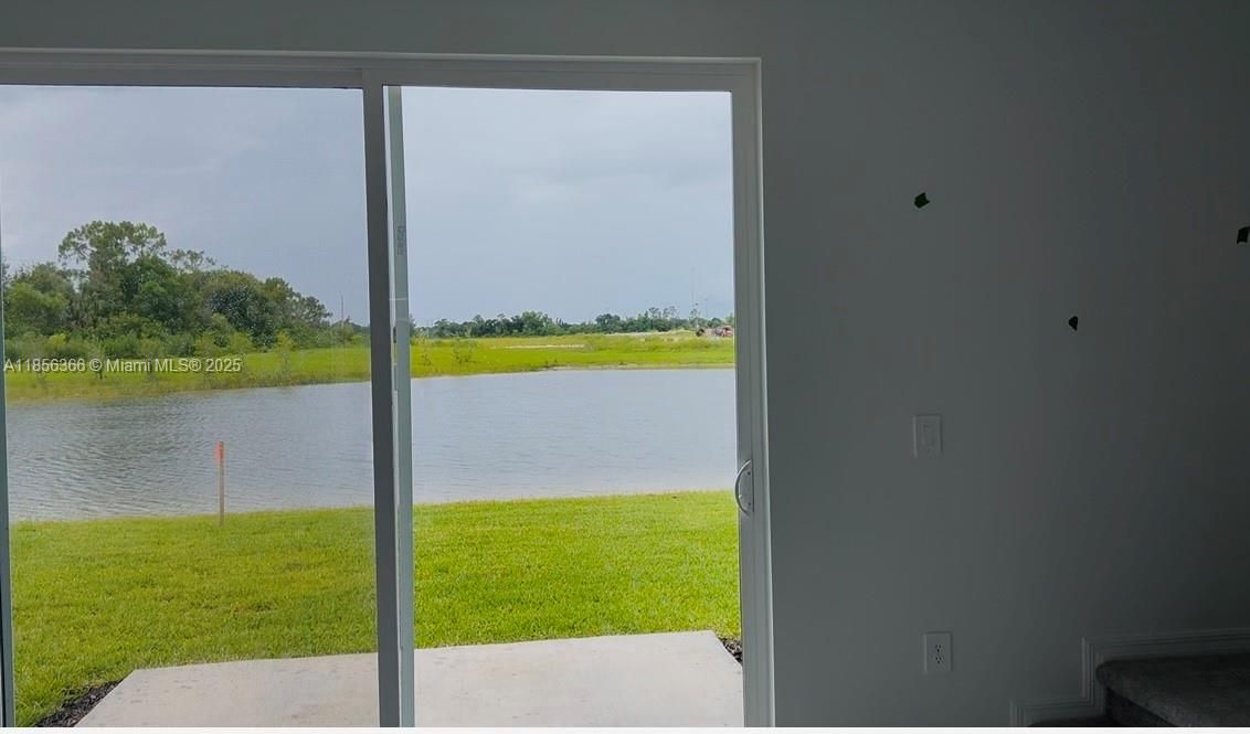 出租: $1,599 (3 贝兹, 2 浴室, 0 平方英尺)