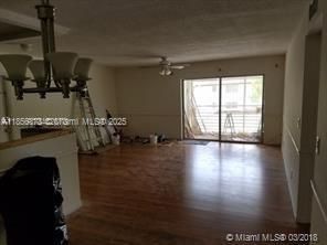 Active With Contract: $160,000 (2 beds, 2 baths, 1019 Square Feet)