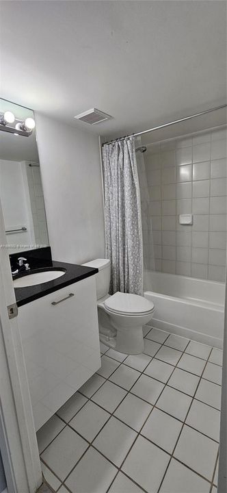 待售: $570,000 (2 贝兹, 2 浴室, 1134 平方英尺)