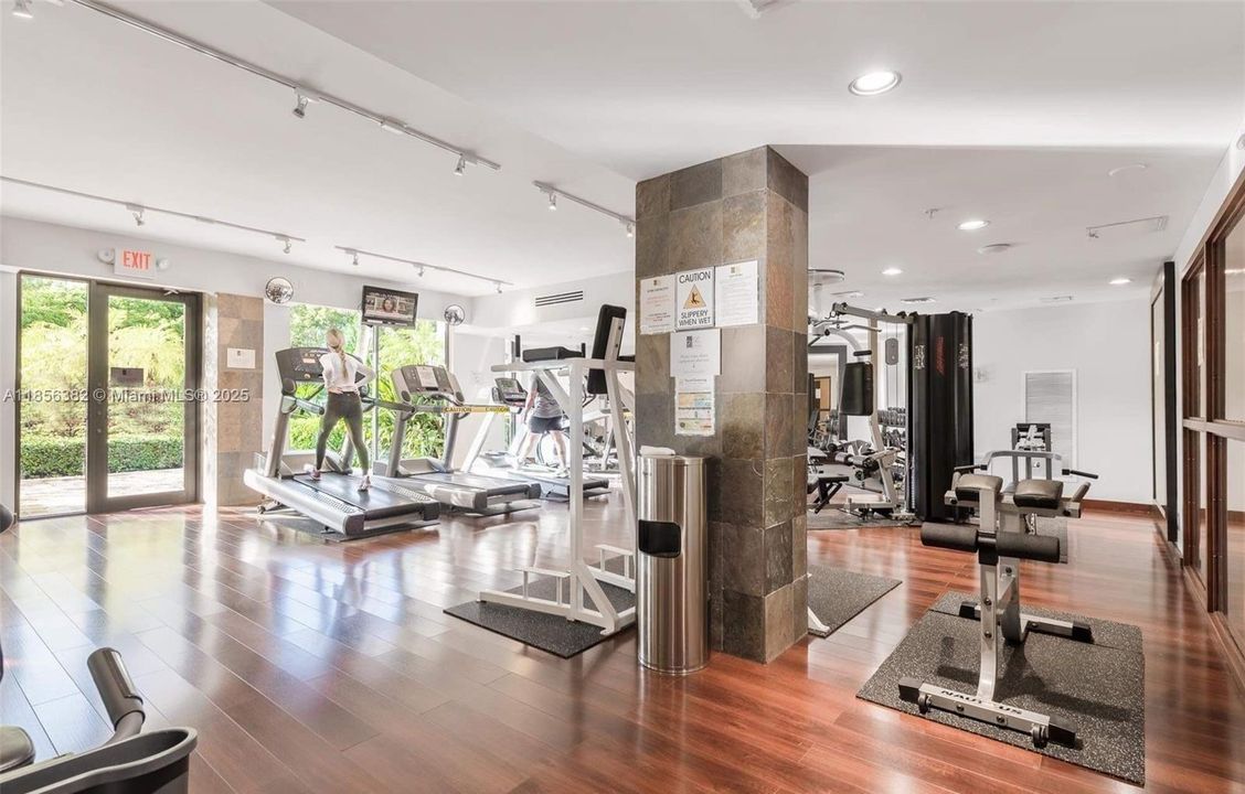 待售: $570,000 (2 贝兹, 2 浴室, 1134 平方英尺)