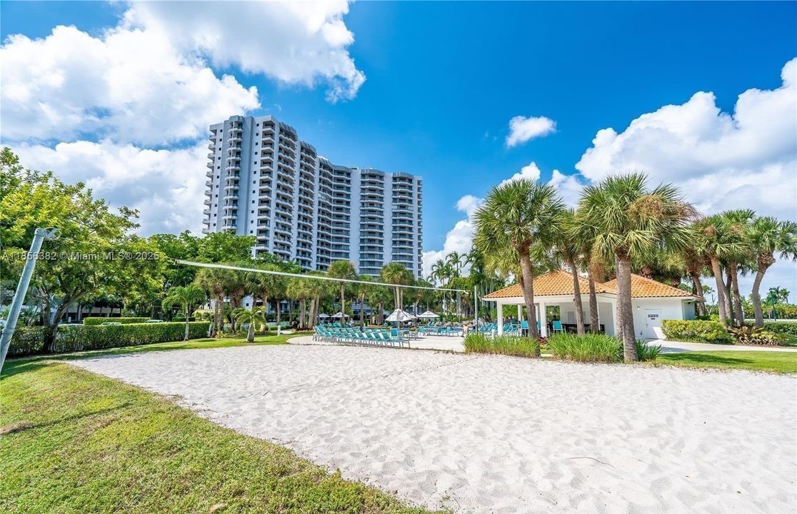 待售: $570,000 (2 贝兹, 2 浴室, 1134 平方英尺)