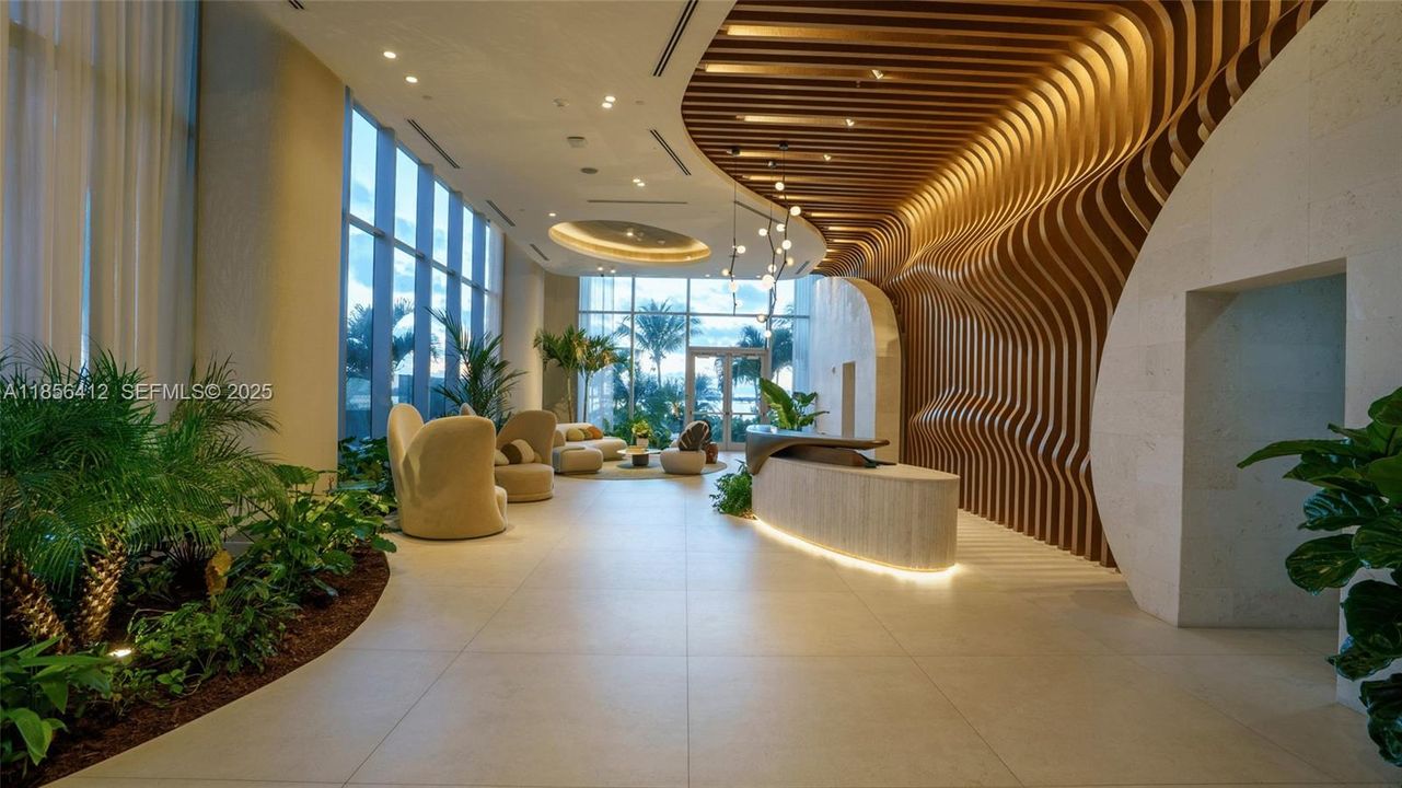 For Sale: $1,199,000 (1 beds, 2 baths, 1037 Square Feet)