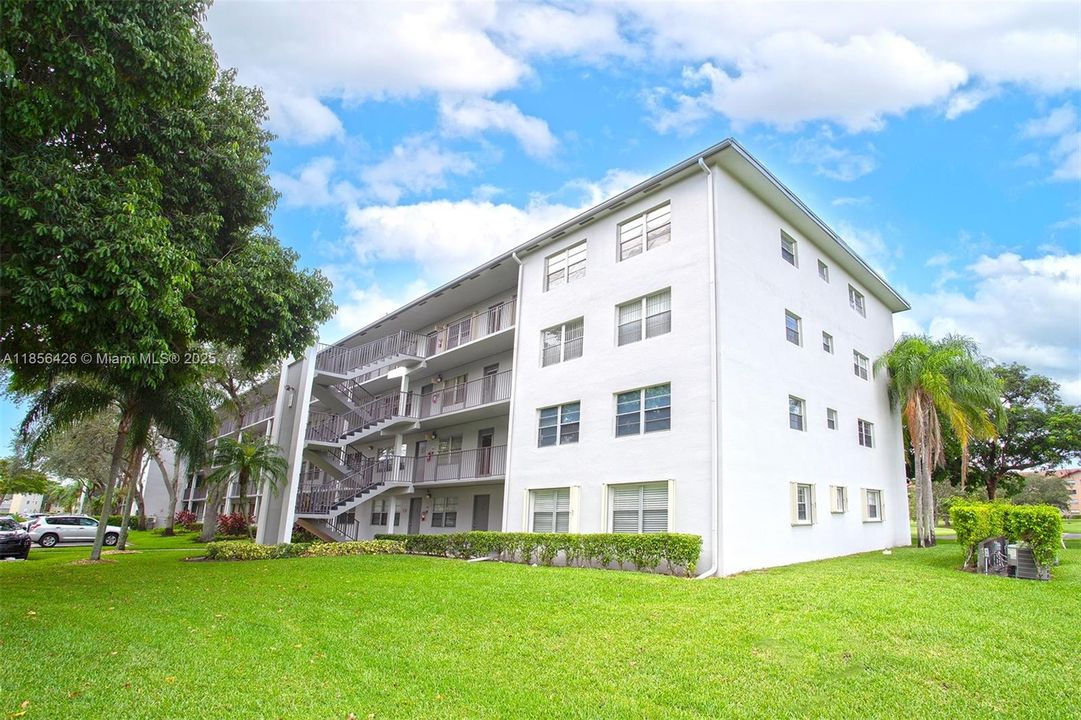 Front Entrance of Tranquil New Hampton H