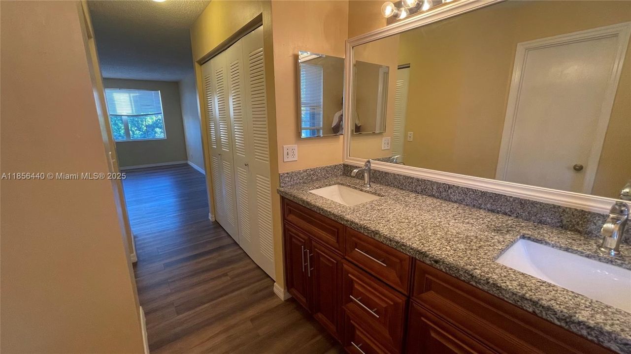 Active With Contract: $3,300 (3 beds, 2 baths, 1702 Square Feet)