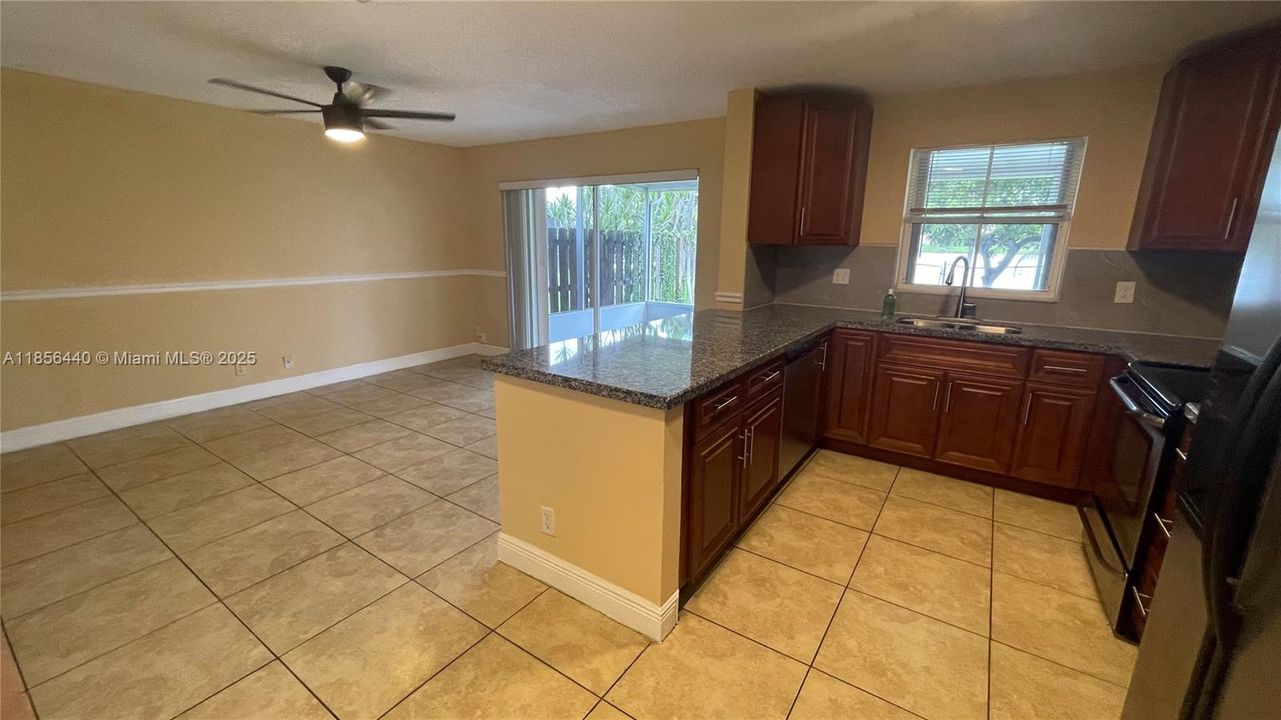 Active With Contract: $3,300 (3 beds, 2 baths, 1702 Square Feet)