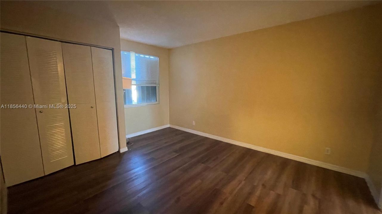 Active With Contract: $3,300 (3 beds, 2 baths, 1702 Square Feet)