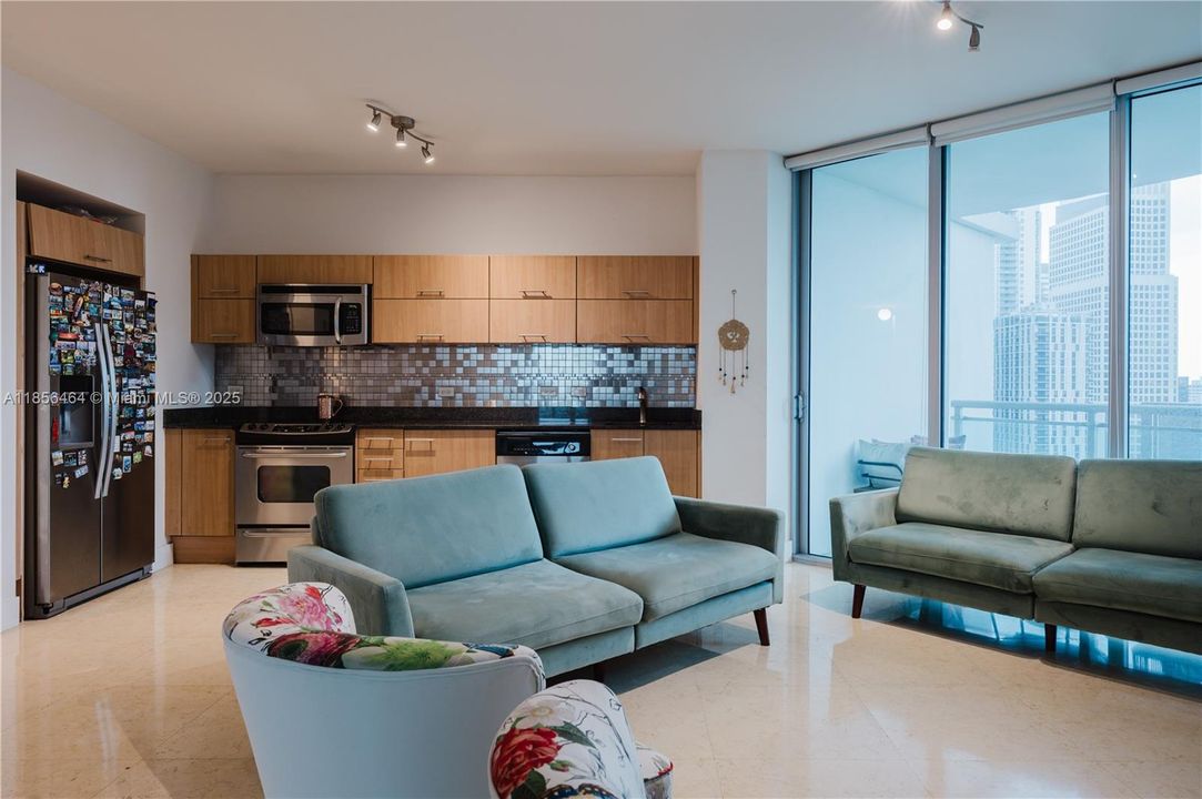 En Venta: $580,000 (2 camas, 2 baños, 935 Pies cuadrados)