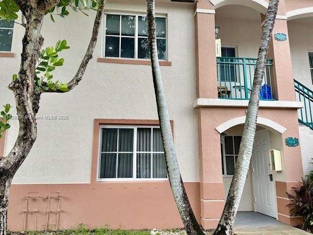 На продажу: $195,000 (2 спален, 2 ванн, 822 Квадратных фут)