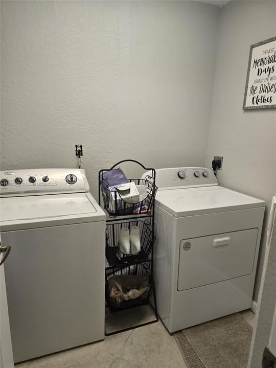 На продажу: $443,000 (3 спален, 2 ванн, 2799 Квадратных фут)