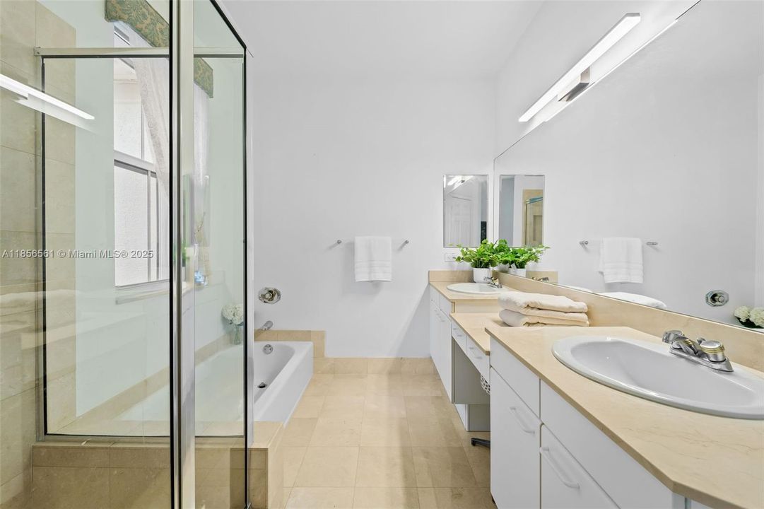 Active With Contract: $1,995,000 (3 beds, 4 baths, 3200 Square Feet)