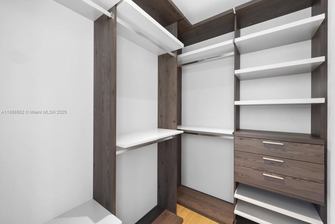 En Renta: $55,000 (6 camas, 6 baños, 5793 Pies cuadrados)