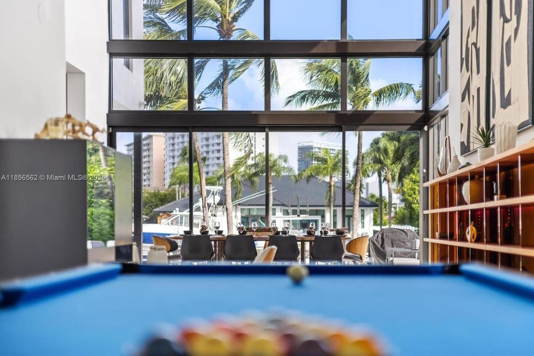 En Renta: $55,000 (6 camas, 6 baños, 5793 Pies cuadrados)