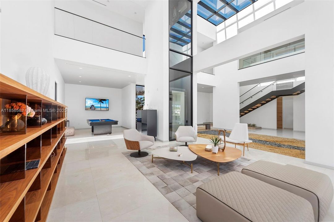 En Renta: $55,000 (6 camas, 6 baños, 5793 Pies cuadrados)