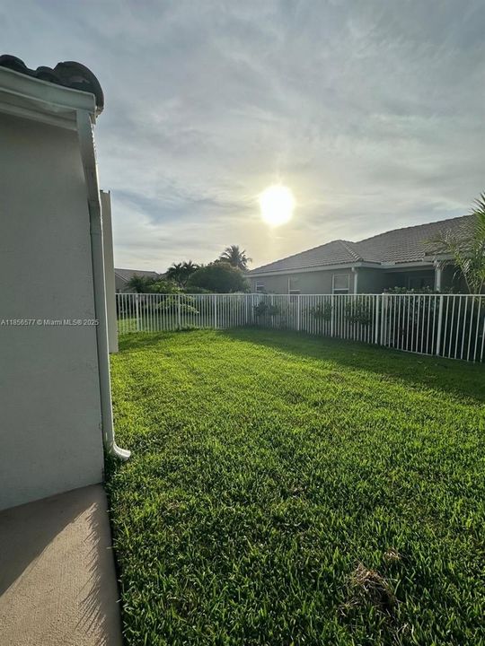 Active With Contract: $620,000 (3 beds, 2 baths, 1347 Square Feet)