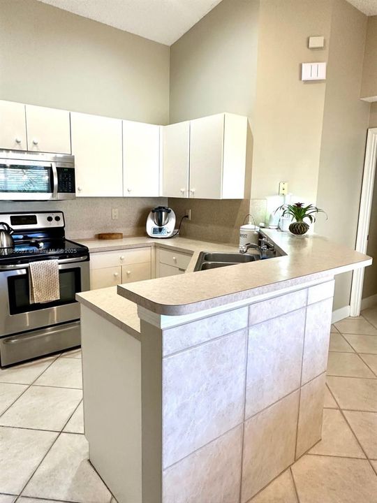 Active With Contract: $620,000 (3 beds, 2 baths, 1347 Square Feet)