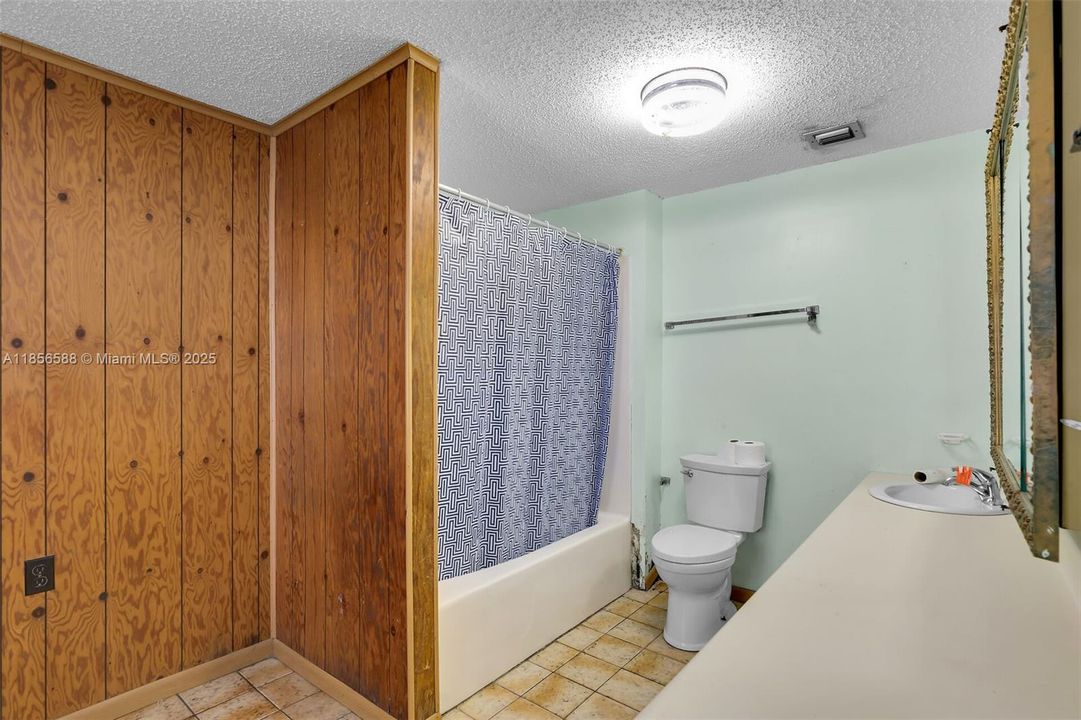 Недавно продано: $719,000 (2 спален, 2 ванн, 1224 Квадратных фут)