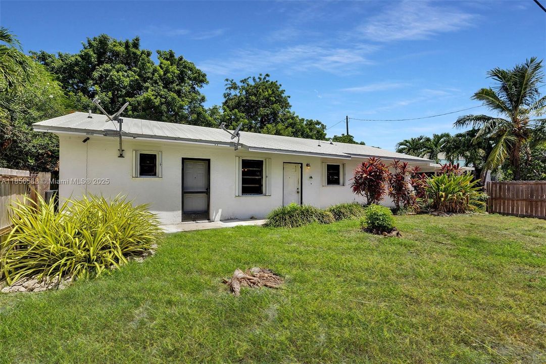 Недавно продано: $719,000 (2 спален, 2 ванн, 1224 Квадратных фут)