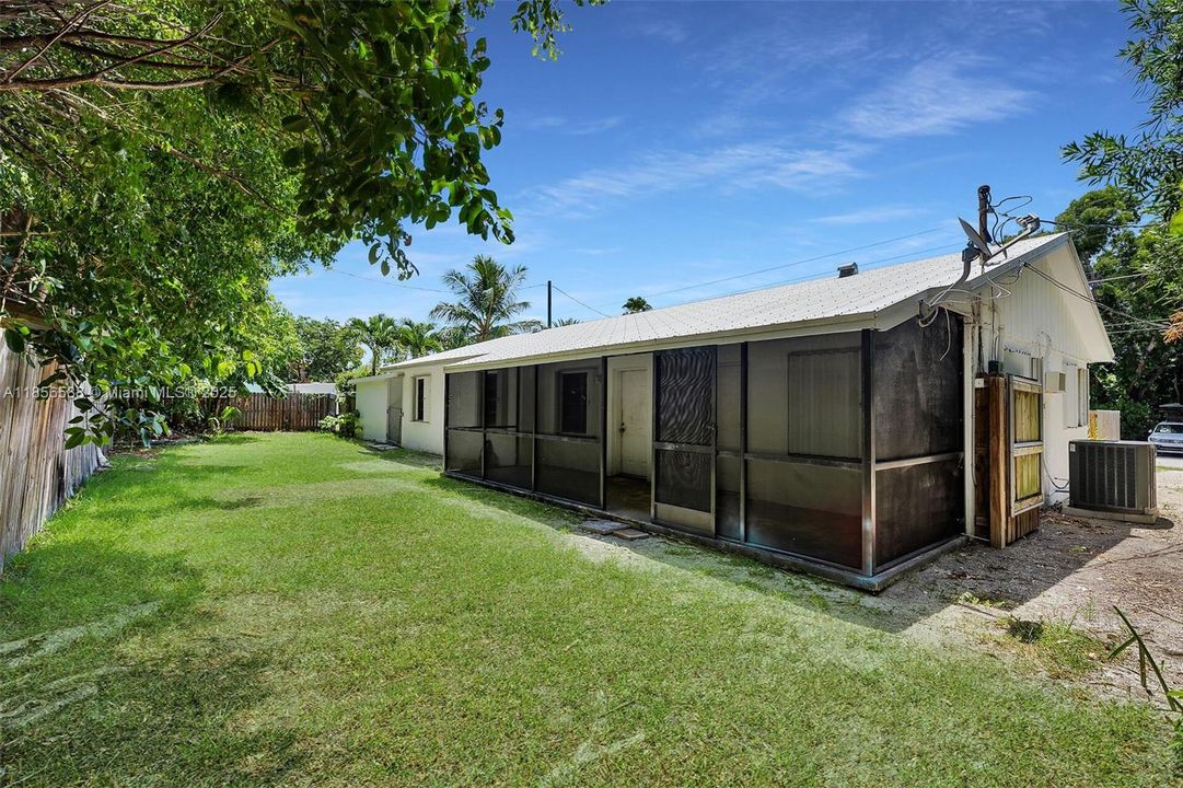 Недавно продано: $719,000 (2 спален, 2 ванн, 1224 Квадратных фут)