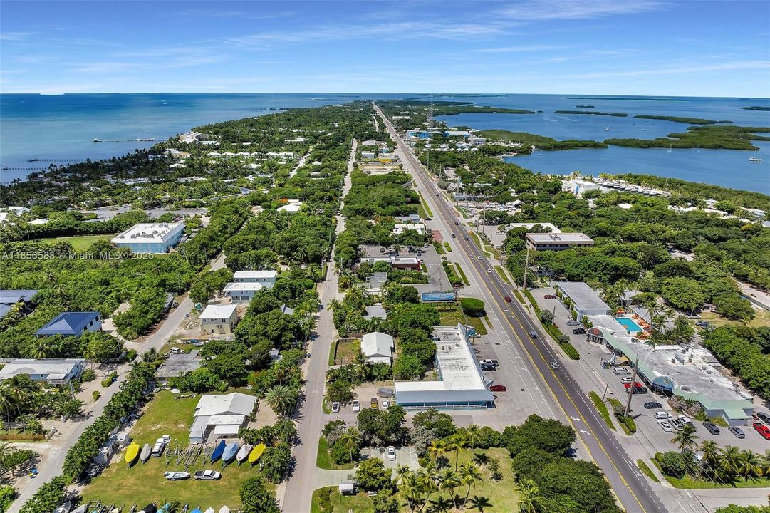 Недавно продано: $719,000 (2 спален, 2 ванн, 1224 Квадратных фут)