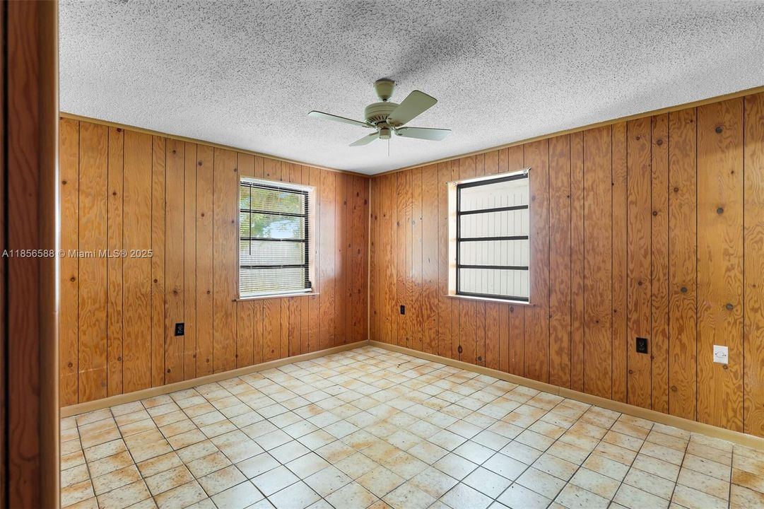 Недавно продано: $719,000 (2 спален, 2 ванн, 1224 Квадратных фут)