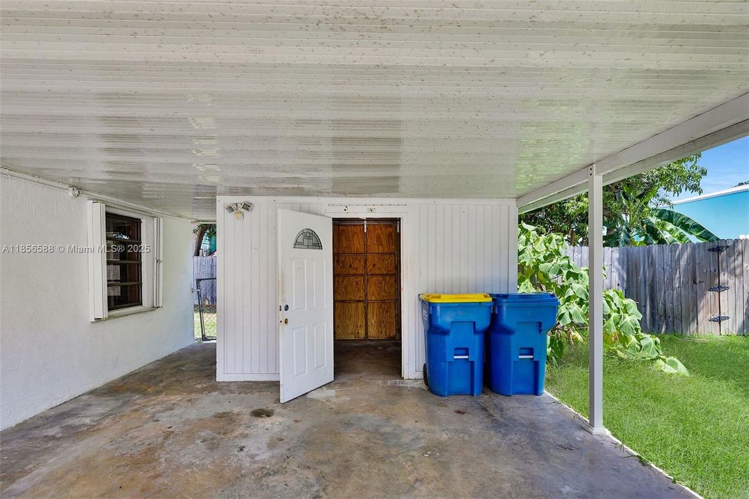 Недавно продано: $719,000 (2 спален, 2 ванн, 1224 Квадратных фут)