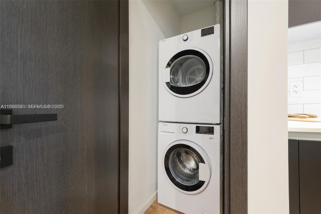 На продажу: $695,000 (1 спален, 1 ванн, 560 Квадратных фут)