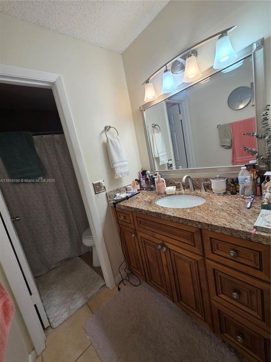 For Sale: $330,000 (2 beds, 2 baths, 1332 Square Feet)