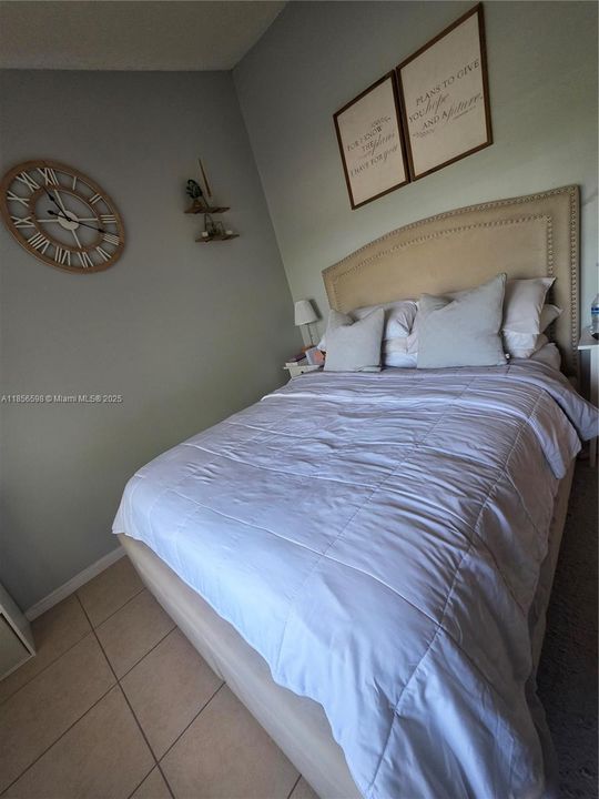 For Sale: $330,000 (2 beds, 2 baths, 1332 Square Feet)