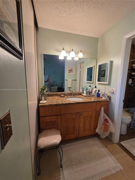 For Sale: $330,000 (2 beds, 2 baths, 1332 Square Feet)