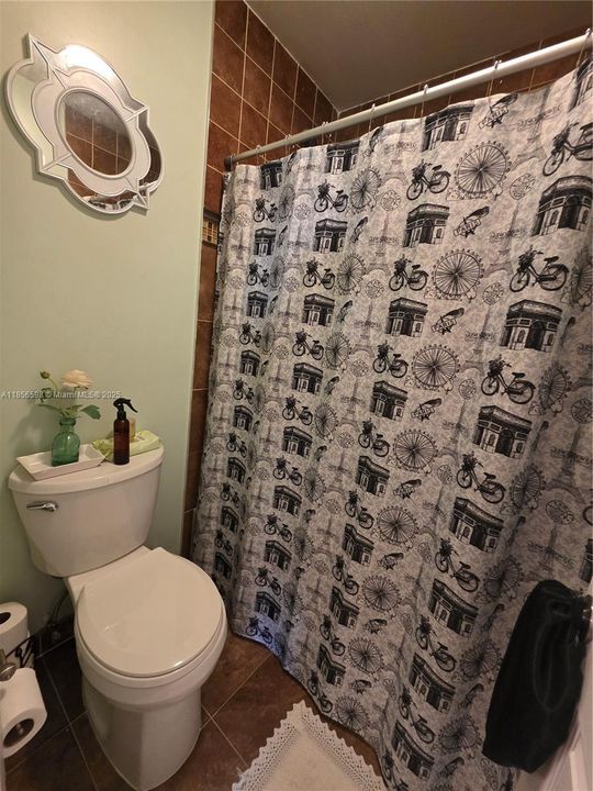 For Sale: $330,000 (2 beds, 2 baths, 1332 Square Feet)