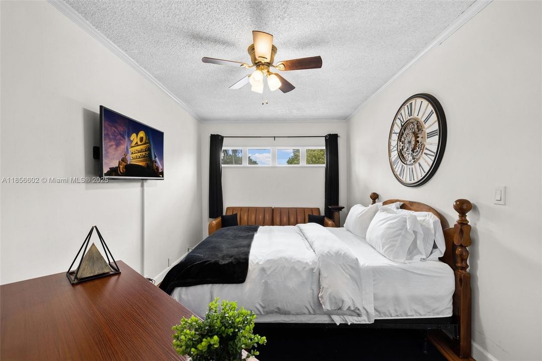 Vendido Recientemente: $743,000 (9 camas, 4 baños, 3368 Pies cuadrados)