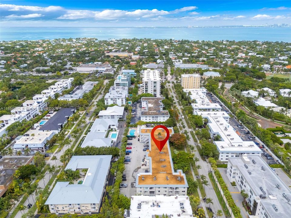 待售: $499,000 (1 贝兹, 1 浴室, 725 平方英尺)