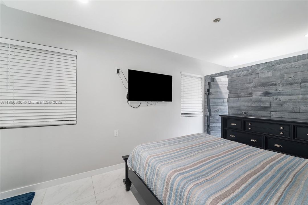 На продажу: $519,900 (3 спален, 2 ванн, 1048 Квадратных фут)