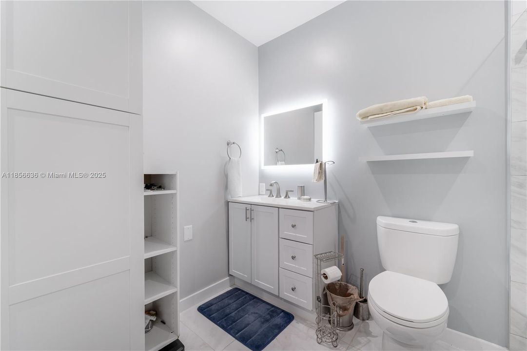 На продажу: $519,900 (3 спален, 2 ванн, 1048 Квадратных фут)