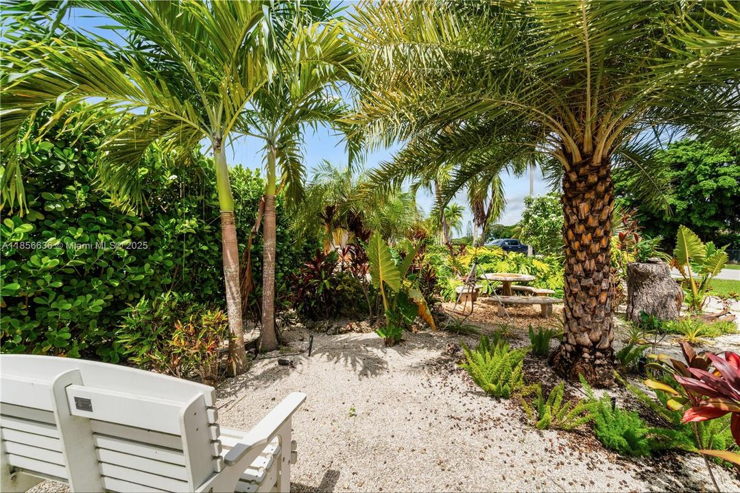 На продажу: $519,900 (3 спален, 2 ванн, 1048 Квадратных фут)