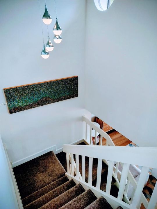 En Renta: $10,500 (3 camas, 3 baños, 2025 Pies cuadrados)